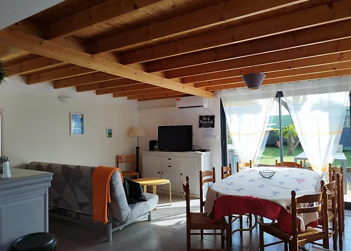 La Pointe Du Chay Villa *